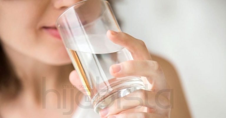 Ini Aturan Yang Betul Minum Air Kosong Untuk Elak Perut Buncit, Kekal Sihat & Awet Muda