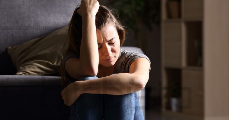 Selain Tak Tinggal Solat, Ini Antara Ayat Al-Quran Boleh Diamalkan Jika Alami Kemurungan