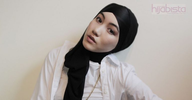 Ikut 7 Tip Penting Ini Kalau Nak Pakai Baju Putih Tak Nak Comot & Maintain Cantik Macam Hana Tajima