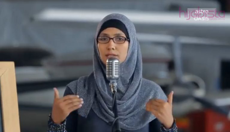 “Kerjaya Sebagai Pramugari Itu Menyeronokkan.. Tetapi Tuhan Berikan Hidayah Pada Wanita Ini, Selepas Kisah ‘Malu’ Di Hajar Aswad.