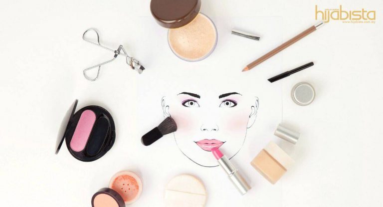 Tak Perlu Duduk Depan Cermin Berjam-jam, Tiru 21 Helah Solekan Ini. Cepat & Pantas!