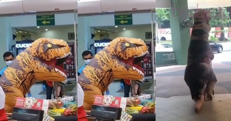 Pakai Sut Dinosaur Sewaktu Ke Pasaraya, Betty Rahmad Buat Semua Terhibur Di Hari Jadinya