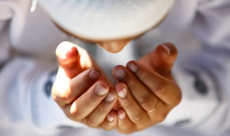 Sedang Berduka? Lelah Berdepan ‘Ujian’ Allah, Amalkan Doa Ini Agar Hati Lebih Tenang!