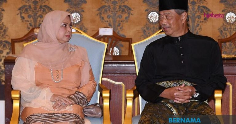Pertama Kali Dalam Sejarah, Isteri Perdana Menteri Malaysia Berhijab