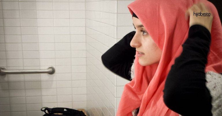 Jangan Sampai Ada Yang ‘Pengsan’ Bila Rambut Berbau Kepam, Ini Tip Yang Hijabi Kena Buat