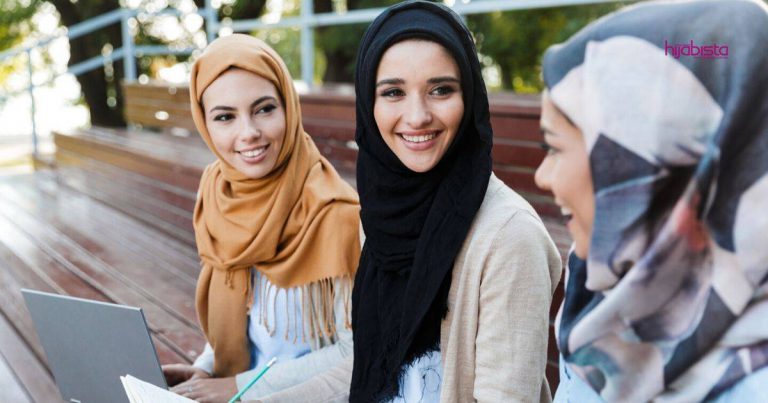 Gantung Hijab Dengan Hanger Kalau Nak Hijab Tahan Lama Sebelum Itu Kenal Dulu Jenis Hanger