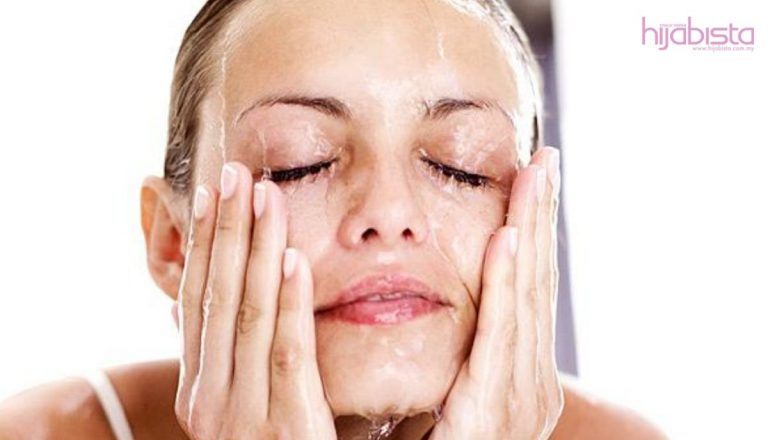Seberapa Kerap Anda Harus Mencuci Muka, Menurut Ahli Dermatologi