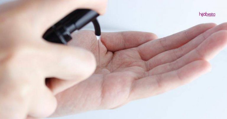 Singkirkan Blackhead & Whitehead Dari Wajah Hanya Guna Cleansing Oil, Wanita Ini Kongsi Caranya