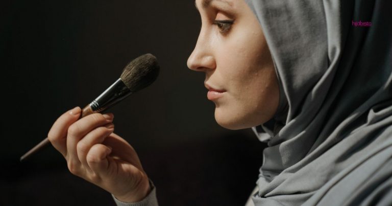 Solekan Tepat Buat Hijabi Kulit Berminyak Barulah Solekan Nampak Tak ‘Retak’