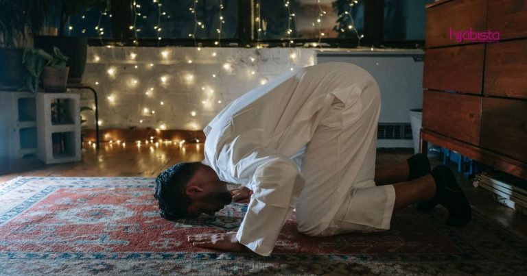 Sudahlah Terlupa Baca Doa Qunut & Adakalanya Rakaat Solat, Terlupa Juga Buat Sujud Sahwi, Apakah hukumnya
