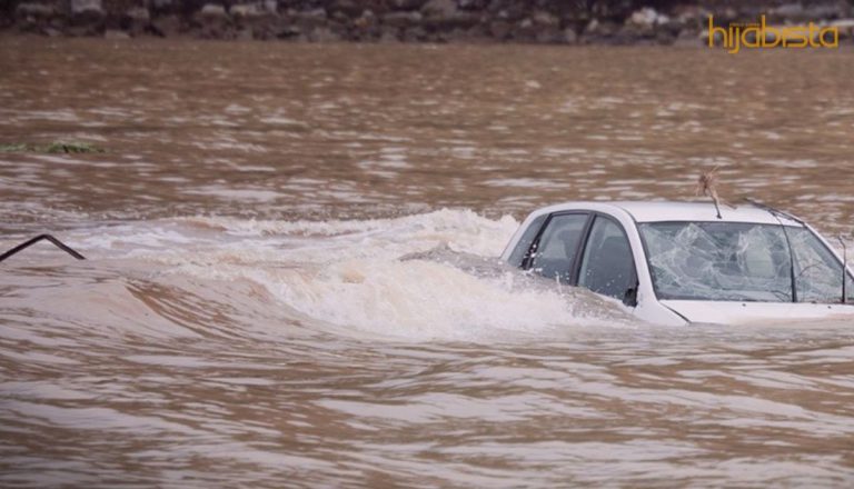 Sebelum Isytihar ‘Total Loss’, Lakukan 8 Tip Ini Jika Kereta Ditenggelami Banjir