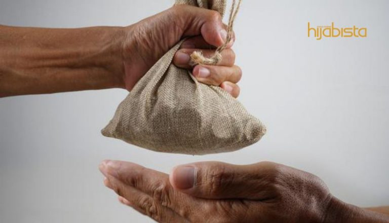 Rezeki Kekal Mencurah-curah Jika Amal 7 Konsep Sedekah Ini. Paling Mudah Baca Al-Fatihah