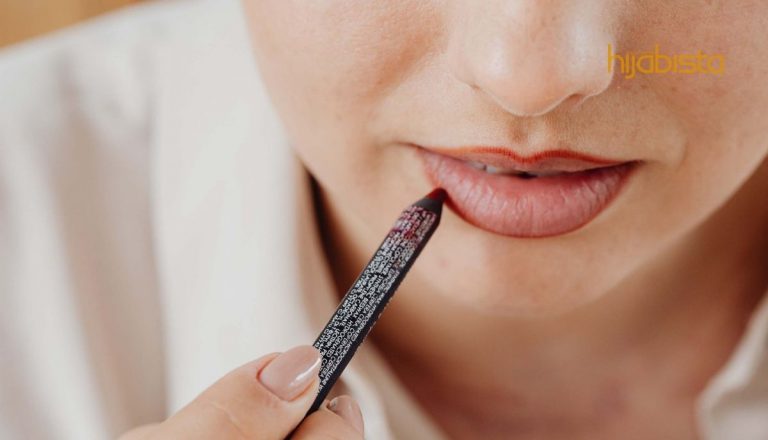Ekpresi Bibir Di Bawah Pelitup Muka, Kunci Utama Pilih ‘Lip Liner’ Sempurna Untuk Membentuk Bibir