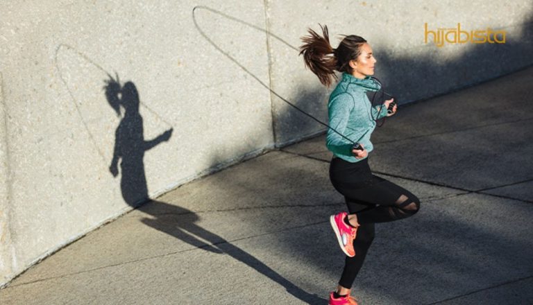 Ramai Wanita Elak Buat Senaman ‘Skipping’ Kerana Takut Peranakan Jatuh. Ini Penjelasan Pakar!
