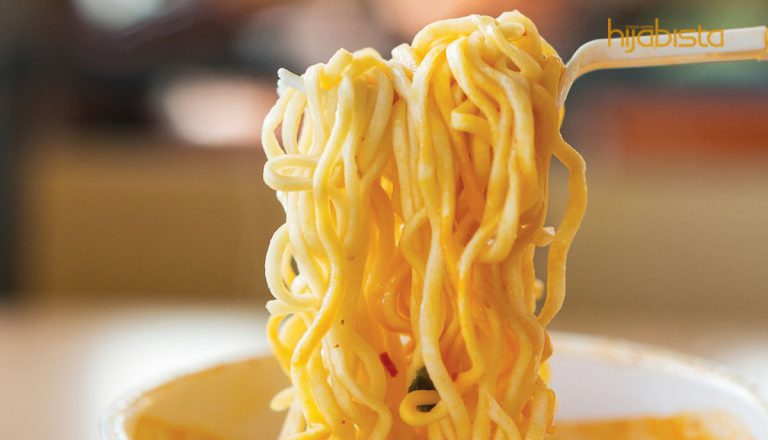 Pemilik Gerai Jalanan, Kini Bergelar Jutawan, Hanya Jual Mee Segera. Rasa Tercabar!