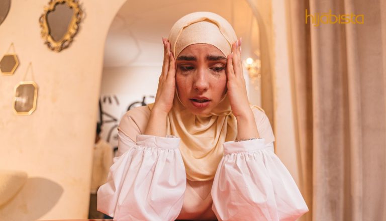 Selawat Membuang Kerisauan, 6 Kepentingannya Terbaik Untuk Hijabi Yang Bermasalah