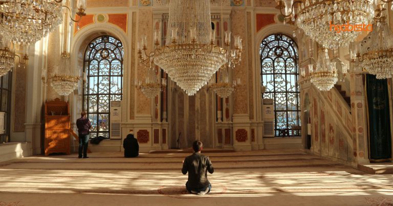 Dahsyatnya Solat Dhuha Salah Satunya Dapat Pahala Sama Seperti Menunaikan Umrah, Rugi Kalau Tak Buat