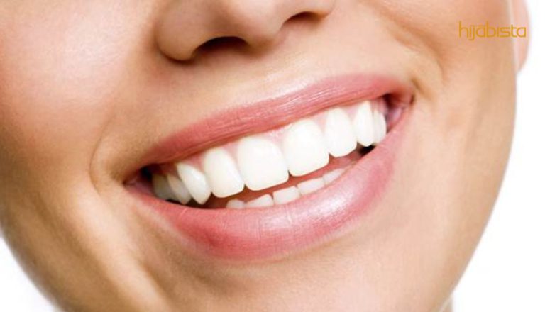 Golongan Muda Pakai Gigi Palsu Untuk Lebih Konfiden! Kekal Positif Dengan 8 Cara Ini.