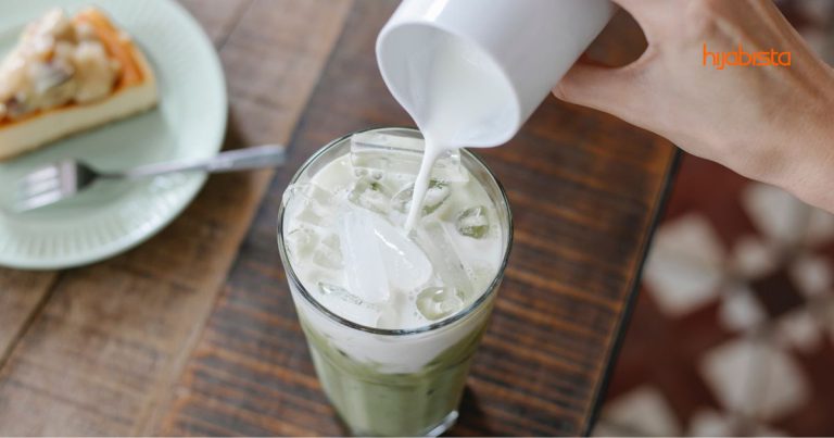 Ini EMPAT Tanda Anda Tidak Sesuai Minum Susu Lembu, Penting Baca Label Supaya Tahu Susu Yang Sesuai Diminum
