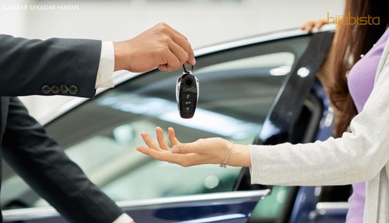 Hijabi Yang Ada Kereta Baharu, Pastikan Cek Dulu Keadaan Kereta Anda