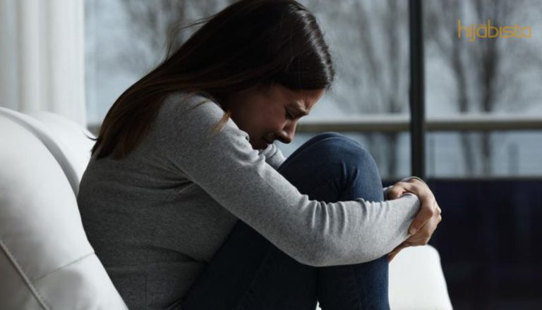 Sedih, Resah Dan Gelisah, Amal Zikir Fatimiyah Agar Lebih Tenang. Bagus Untuk Hijabi Hadapi ‘Anxiety Attack’!