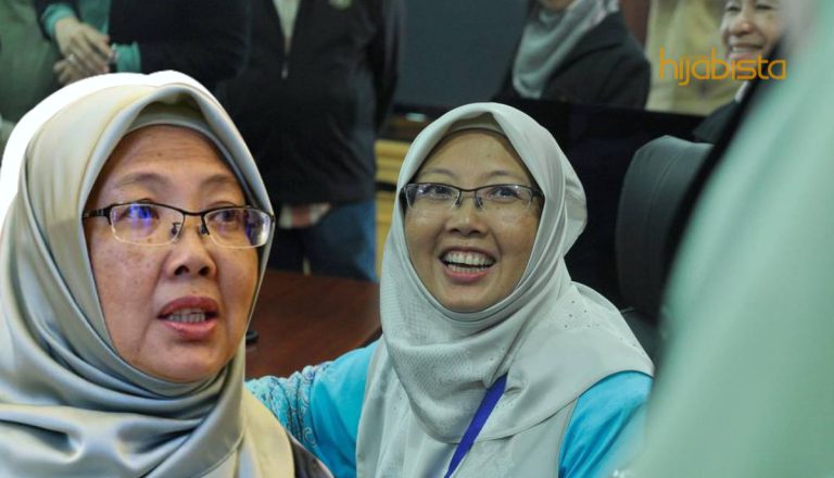 Memilih Lanjutkan Pelajaran Di Universiti Tempatan, Kenali Dr Zaliha Mustafa Wanita Pertama Yang Dilantik Sebagai Menteri Kesihatan