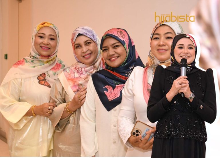 Tampilkan Barisan Pelanggan Setia, Sugarscarf Raya Showcase Bawa Kelainan