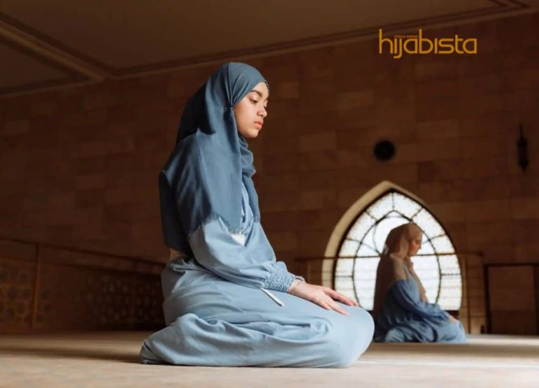 Puasa Tapi Tinggalkan Solat? Ketahui Hukumnya Menurut Mufti!