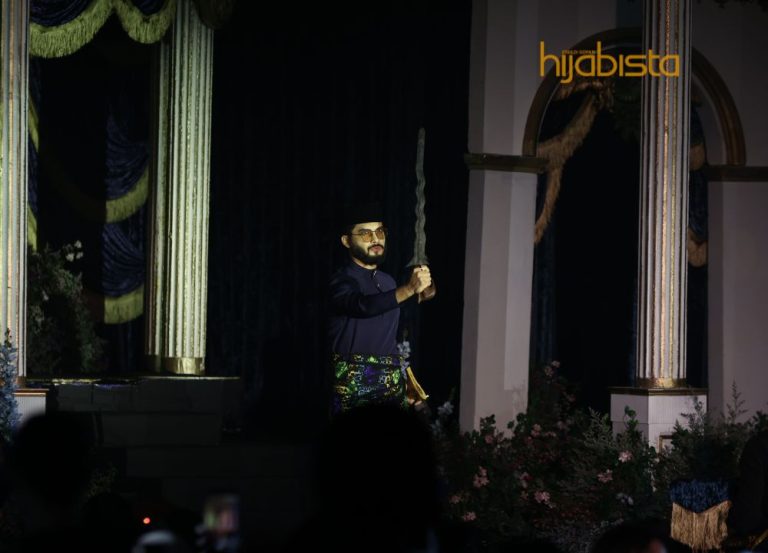 Baju Melayu Terlampau Moden Mungkin Tak Laku, Pakai Yang Asli Ni ‘Auto Handsome’ – Aeril Zafrel