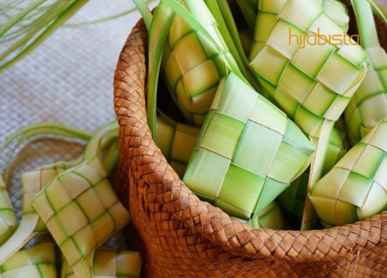 Petua Menganyam Dan Menyimpan Ketupat Lebaran, Agar Tahan Lama!