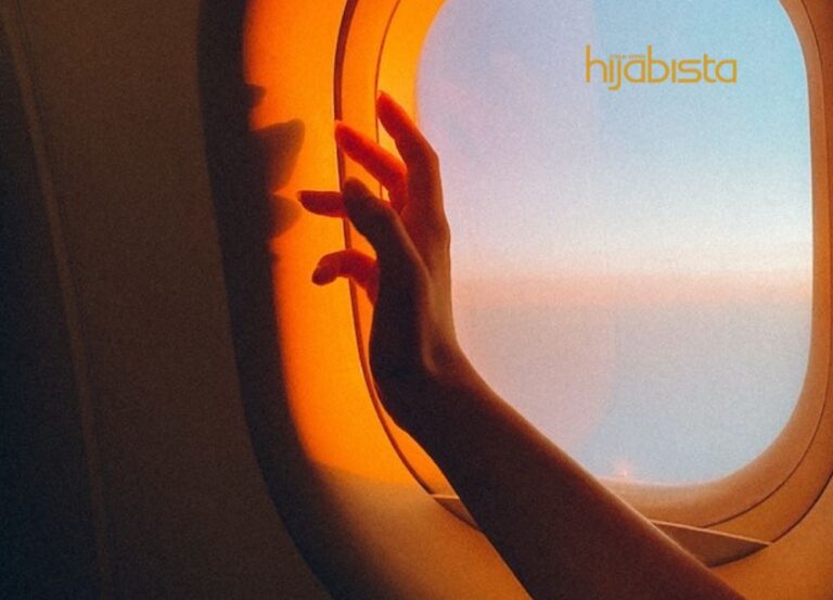 Perlu Lebih Berhati-hati Jika Duduk Di Tempat Duduk Bertingkap Di Atas Kapal Terbang