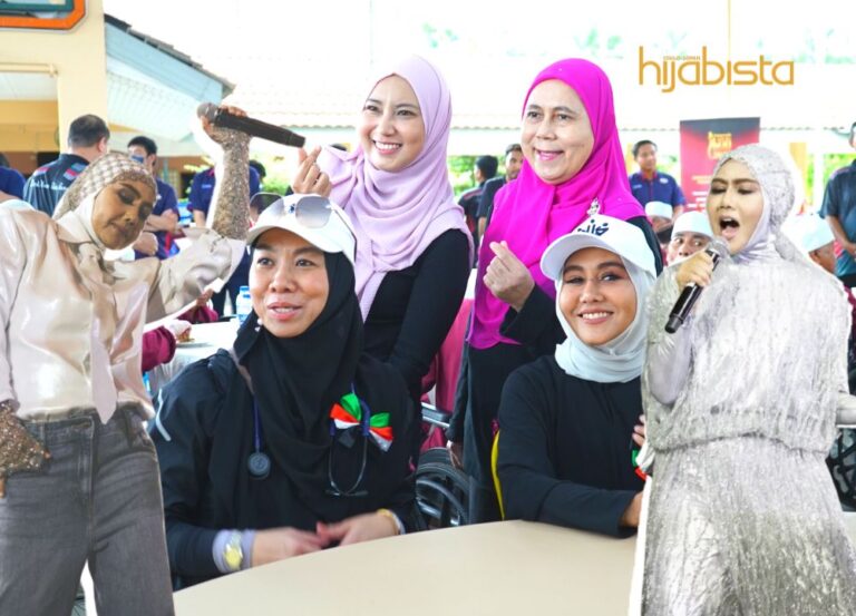 Ella ‘Hijabi Contoh’ Kembali Ke Tanah ‘Tumpah Darah’, Demi Laksana Tanggungjawab Sosial Korporat Santuni Warga Emas!