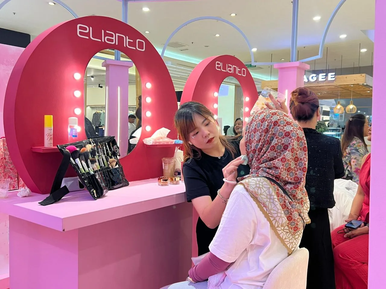 Rai Ulang Tahun ke-20, Kini Elianto Lebih Dekat Dengan Kita Di 132 Cawangan Watsons! 20 Rai Ulang Tahun ke-20, Kini Elianto Lebih Dekat Dengan Kita Di 132 Cawangan Watsons!