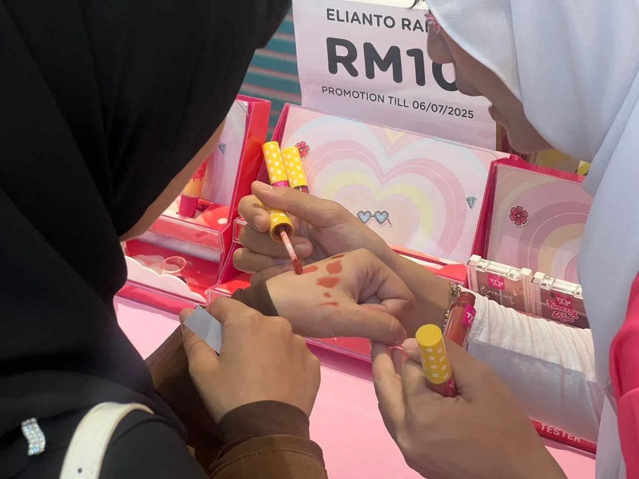 Rai Ulang Tahun ke-20, Kini Elianto Lebih Dekat Dengan Kita Di 132 Cawangan Watsons! 15 Rai Ulang Tahun ke-20, Kini Elianto Lebih Dekat Dengan Kita Di 132 Cawangan Watsons!