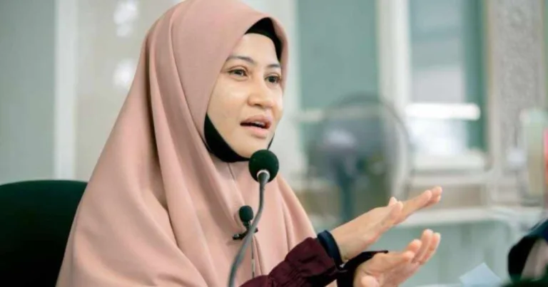 Iklan Baju Raya Semakin Ketat? Ustazah Asma Harun Tegur Penampilan Muslimah Bertudung