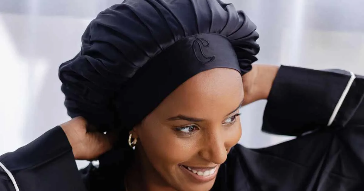 Kenali Silk Bonnet, Solusi Rambut Kering & Kusut Walaupun Bertudung