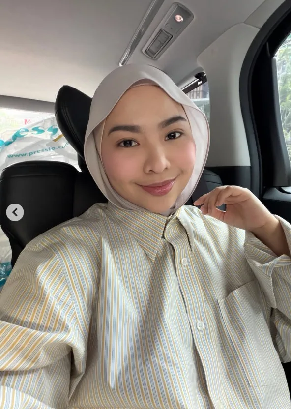 “Vibe Gen Z!” Gaya Hijab Baharu Aina Abdul Dipuji Netizen, Nampak Muda & Elegan