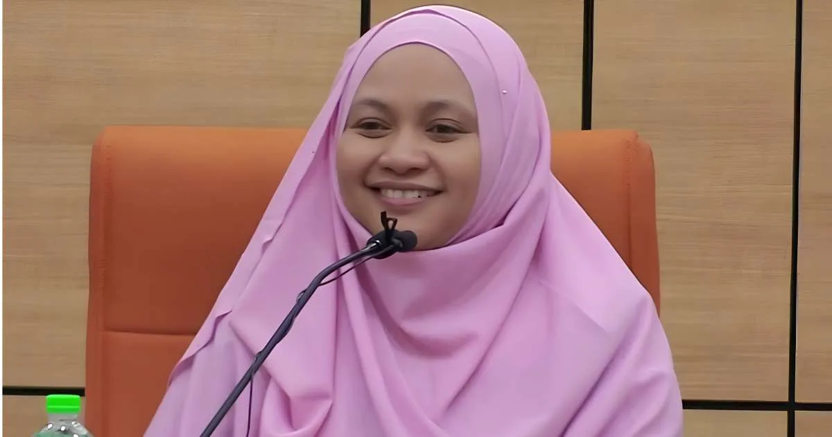 Hijab Di Tempat Kerja! Ustazah Asmak Tegur Dakwaan Syarat Pakai Turban Untuk Pekerja 4 Hijab Di Tempat Kerja! Ustazah Asmak Tegur Dakwaan Syarat Pakai Turban Untuk Pekerja