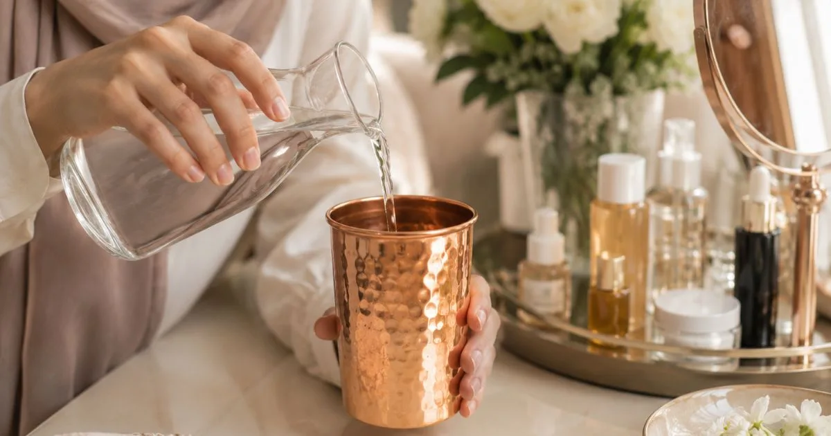 Trend Minum Air Dalam Gelas Tembaga, Betulkah Boleh Cantikkan Kulit Dan Tingkatkan Kesihatan?