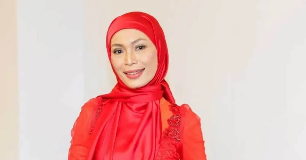 Amyza Aznan Selesa Berpurdah, “Tak Permainkan Agama Pun, Purdah Bukan Macam Tudung” 5 Amyza Aznan Selesa Berpurdah, “Tak Permainkan Agama Pun, Purdah Bukan Macam Tudung”