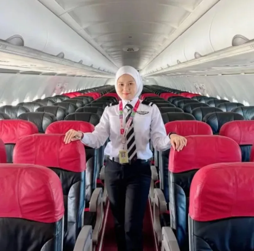 Dari Pasar Tamu Ke Kokpit Airbus, Kisah Inspirasi Suriati Sukardi Kejar Impian 3 Dari Pasar Tamu Ke Kokpit Airbus, Kisah Inspirasi Suriati Sukardi Kejar Impian