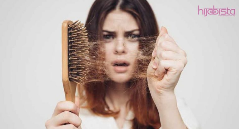 Selepas Banyak Kali Percubaan, Gadis Ini Akhirnya Jumpa Cara Bagi Menghalang Rambut Gugur