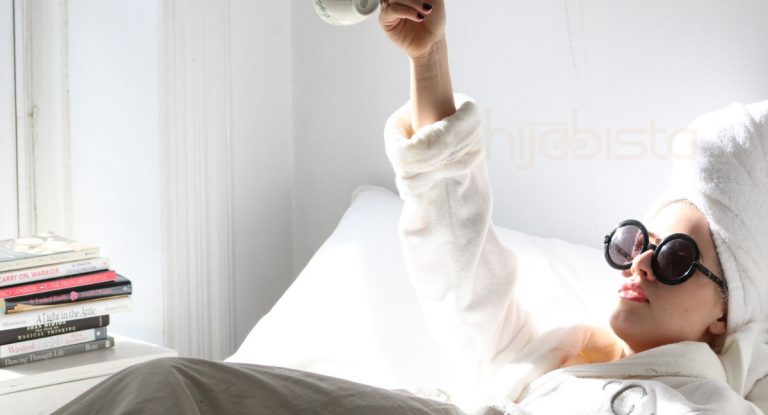 5 Tabiat Buruk Perlu Elak Sebaik Bangun Tidur, Kalau Tak Nak Berat Naik. No 3 Macam Betul Jer!