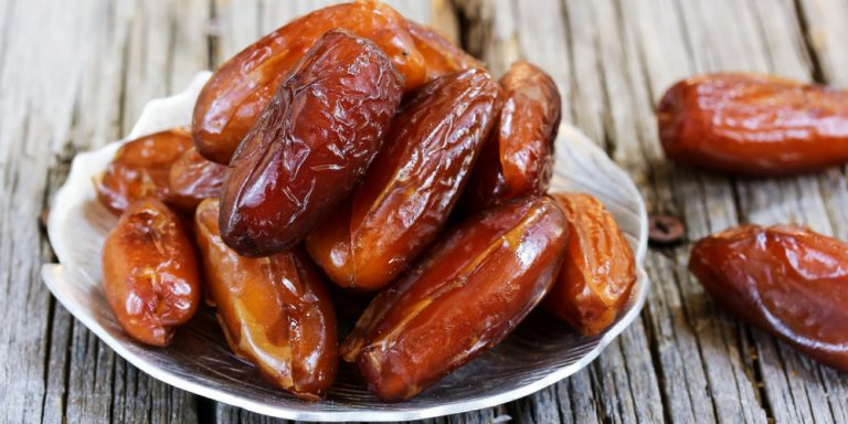 Selain Sunat Makan Sebelum Buka, Rupanya Ada 20 Khasiat Kurma Ikut Perubatan Tradisi Ramai Tak Tahu