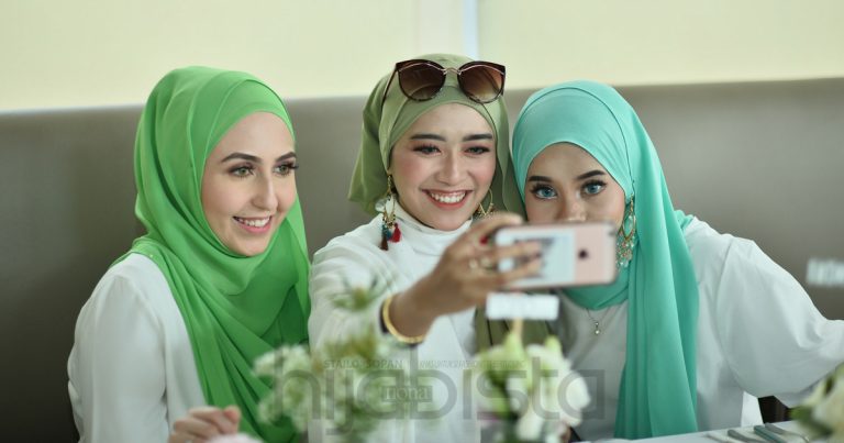 5 Perkara Anda Suka Buat Time Selfie, Tapi Sebenarnya Tak Disukai Lelaki. No 2 Tolong Jauhkan!