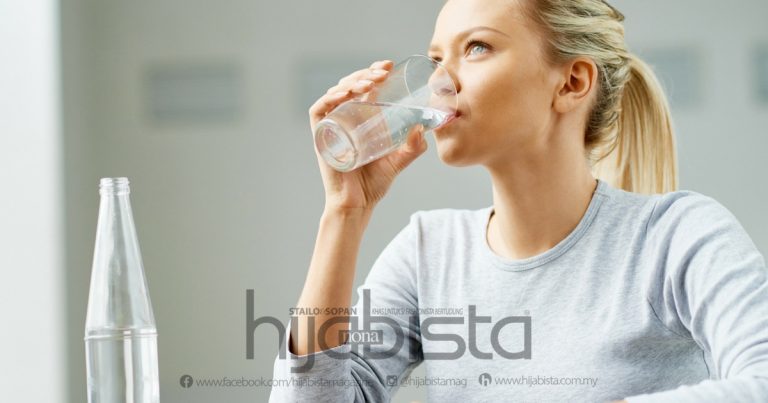 Penjelasan Doktor Ini Tentang MITOS Minum Air Banyak Memang MENAKUTKAN, Tapi…