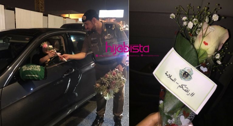 Polis Saudi Serah Bunga Mawar Pada Pemandu Wanita, Tanda Meraikan Kebebasan Boleh Memandu. Go GIRLS!